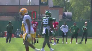 New York Jets quarterback James Morgan, an Ashwaubenon native, practices alongside Packers