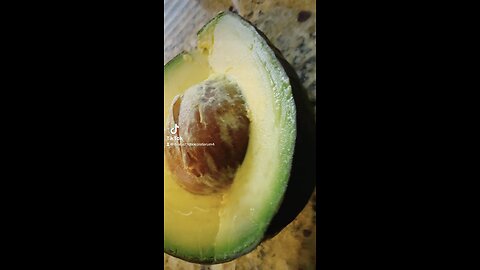 How to keep your Avocados 🥑 looking like this