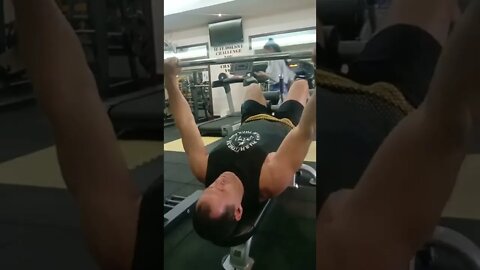 Barbell Decline Bench Press Andre