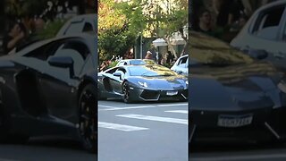 Lamborghini AVENTADOR Praça da Espanha