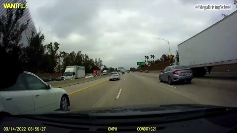 North American Car Driving Fails Compilation - 488 [Dashcam & Crash Compilation]