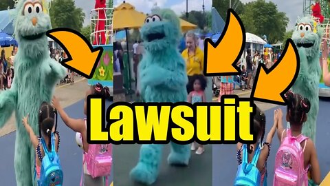 Sesame Place Lawsuit 😱 Family Sues Sesame Place For Racism To Black Children Rosita” Costume Hug