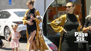 Lala Kent flaunts her baby bump in black dress during lunch date with daughter Ocean