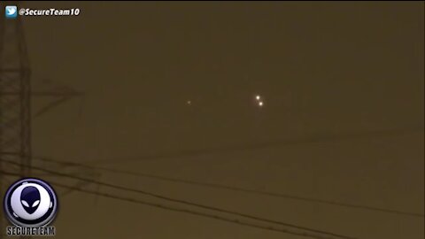 Mysterious Cluster Of UFO Lights Over Russia & Old VHS Footage!