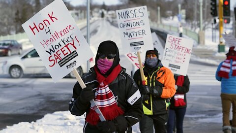 Hospitals Ration N95 Masks Despite Ample Stockpiles