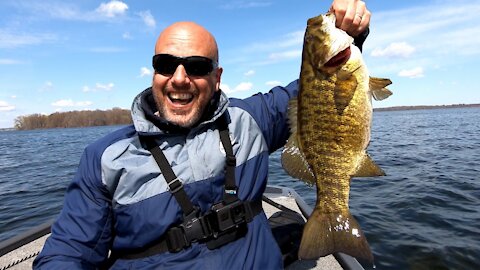 Oneida lake Smallmouth and Walleyes 2021 (Praying)