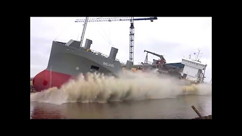 The Most Dangerous Big Ship Crashing & Fails, Big Ship Launch Gone Bad !