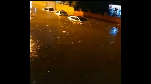 inundación en santo domingo meteorología ayuda carros ahogados