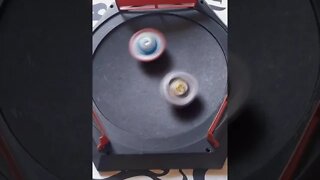 batalha de beyblade valkyrie vs raphael (esquivas incríveis 🔥😎)