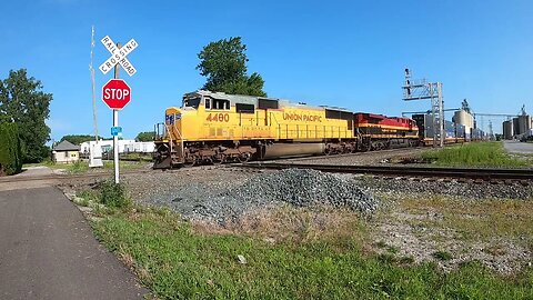 Diamond in Upper Sandusky OH, UP & KC leading on CSX, intermodal south bound