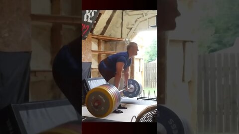 605 lb / 274 kg - Deadlift