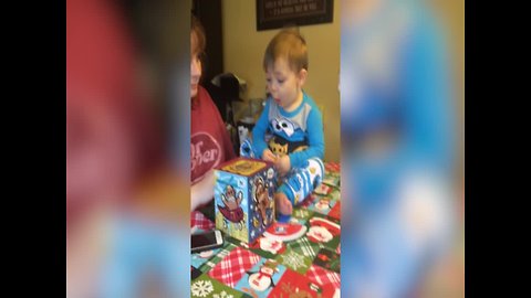 This Baby's Reaction to a Jack-in-the-Box will Melt your Heart