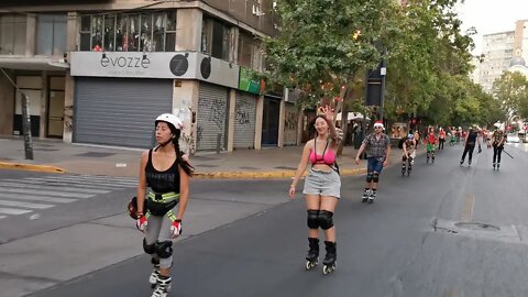 Patinando ⛸💨🌟 Ruta Navideña 2021 🌟📍 Metro Manuel Montt 🌎 Santiago Chile 📅 18.12.2021