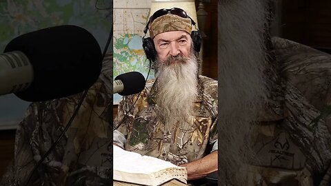 Phil Robertson: 'I'm Just Carrying Out Instructions'