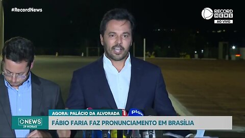 GRAVÍSSIMO: Fábio Faria denuncia que Bolsonaro está com 154 mil inserções de rádio a menos que Lula