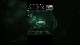 Immersive Half-Life: Alyx VR Experience - Exploring a Mysterious and Eerie Environment