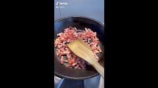 Pasta with a creamy sauce, bacon and mushrooms