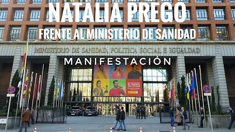 Natalia Prego frente al Ministerio de Sanidad