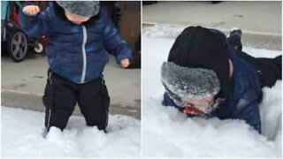 Denne ungens første opplevelse med snø var traumatiserende