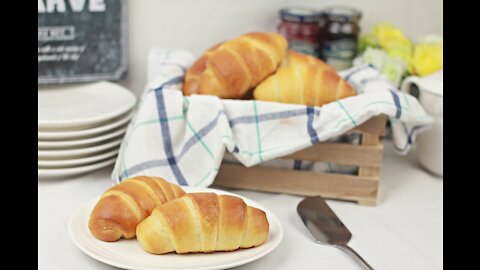 The Best Homemade Dinner Rolls You'll Ever Eat /#KoChen