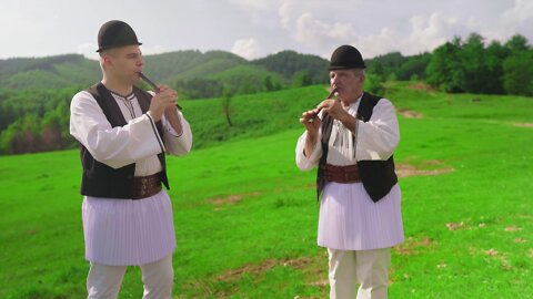 Învârtita din Munții Căpățânii - Fluierașii Nicolae Sanda (Nea Culiță) și Dan Panu-Misailescu