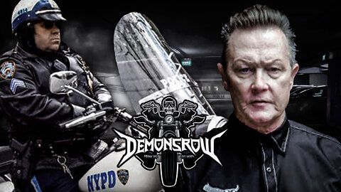 Police Harleys with Robert Patrick :OMC's and police support Harley Davidson? Good marketing!