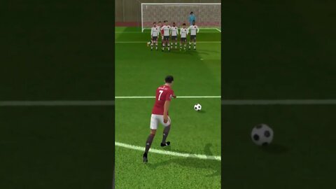 RONALDO FREE KICK ROCKET SHOOT DLS #shorts #dls22 #dls #fifa22 #efootball2022 #fifa16