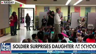 Dad Returns Home From Deployment, Surprised Daughter At School And She Has No Clue