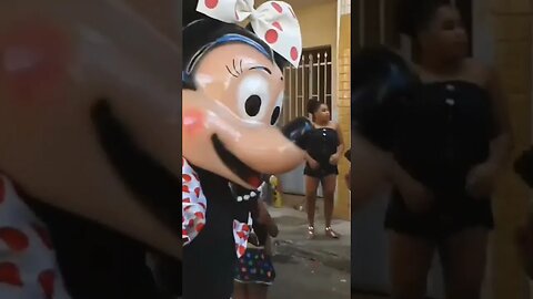 ALEGRIA DAS CRIANÇAS COM PASSINHOS DO FOFÃO, FOFONA, MINNIE MOUSE, PATATI E O MÁSKARA, LIKE