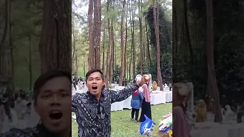 PERNIKAHAN DI HUTAN PINUS.. WEDDING IN PINUS FOREST.. #shortvideo #shorts #wedding #hutanpinus