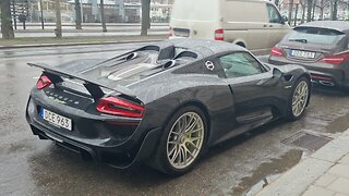 [8k] 🤯 Porsche 918 Spyder with magnesiim wheels used in the rain / snow. Massive respect!