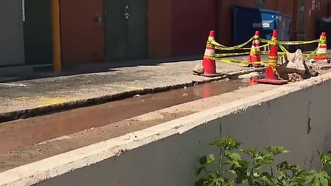 Second water leak pops up in Las Vegas intersection