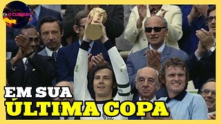 FRANZ BECKENBAUER - O PRIMEIRO HOMEM A ERGUER A TAÇA FIFA EM UMA COPA DO MUNDO DE FUTEBOL