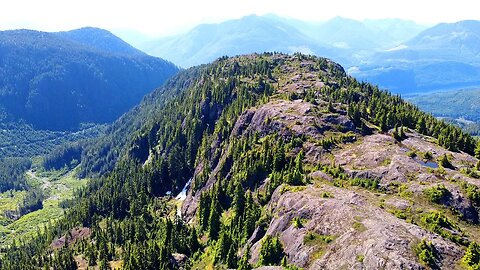 Hiking a Shattered Mountain | Mount Moriarty, Vancouver Island