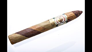 Corona Cigar Company 10th Anniversary Tres Capas Phatt Belly Cigar Review