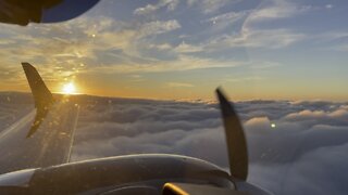 Sunset over the clouds Diamond DA42