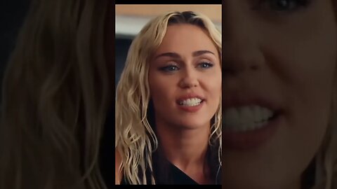 Miley Cyrus the sexy robot 🤖🥰