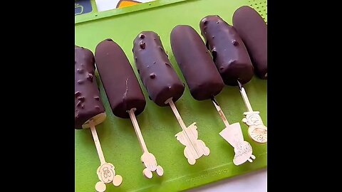 Chocolate banana pops!