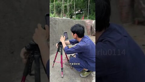 See how Mr. Lu shoots the video alone.