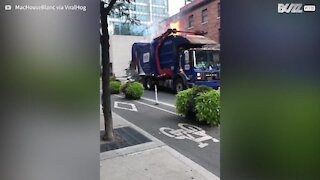 Garbage truck goes up in flames in Toronto