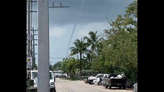 Man films huge waterspout in Florida