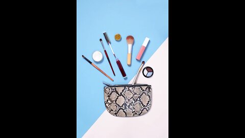 Make a make-up bag , In five minutes