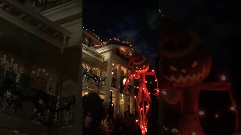 Haunted Mansion Holiday exterior #disneyland #hauntedmansion #nightmarebeforechristmas #halloween