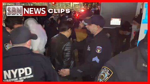 AT LEAST 4 ARREST IN BROOKLYN AT BURGER KING OVER MANDATES - 5745