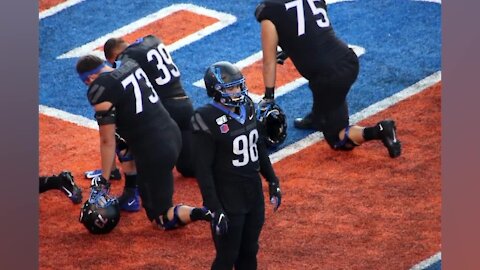 Boise State's Nick Crabtree makes his first start on the offensive line after making the switch from tight end