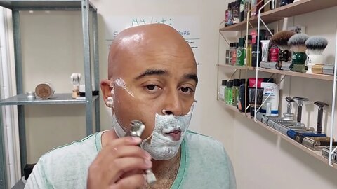 ASMR Affordable Shave with a good post shave feeling. Osma Shaving Soap, Parker Variant