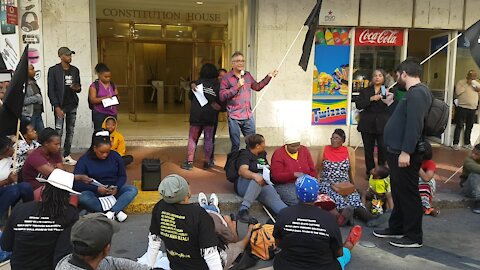 SOUTH AFRICA - Cape Town - Unite Behind occupy Passenger Rail Agency of South Africa (PRASA) Cape Town offices (Video) (2rc)