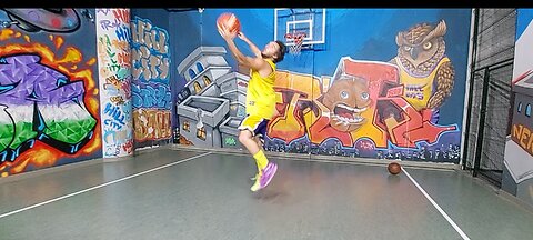 CRAFTY OFF HAND BASKETBALL REALISTIC MOVES