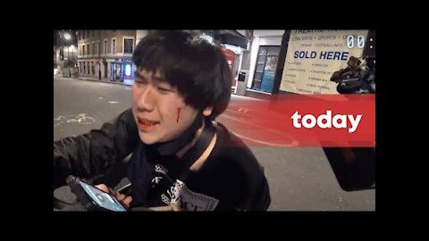 Singaporean in London attacked, saved by livestreamer!!!!