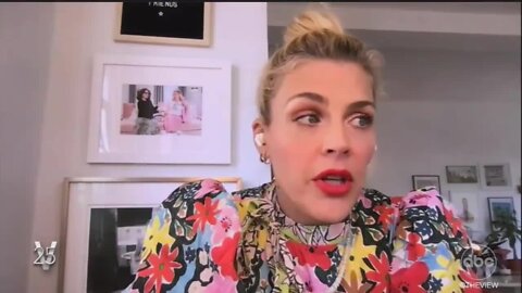 Busy Philipps: '1 In 4 Women Will Have An Abortion... I'm One Of Those People'